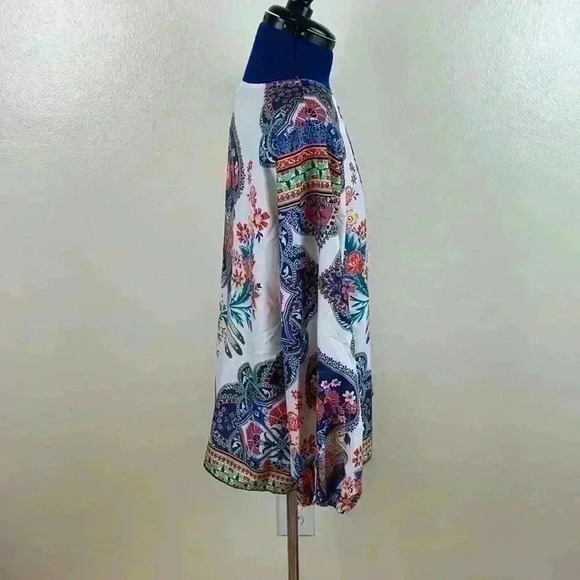 BOHO tunic with frog closure. XXL (see meas below) vibrant colors! No br… - Picture 4 of 9